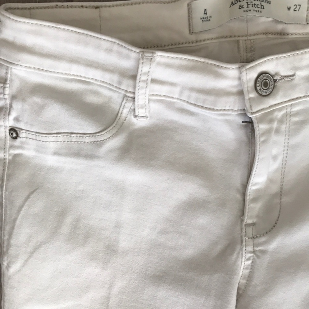Abercrombie and Fitch Skinny pants. - Picture 8 of 8